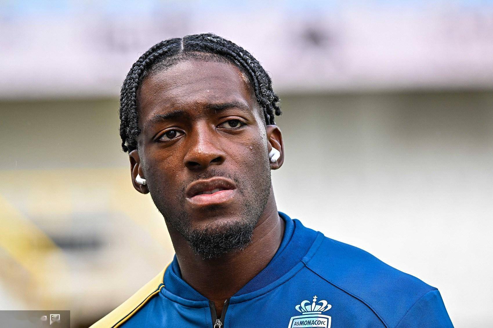 wanbo-转会期切尔西调整名单以备意甲，防线松动环节打磨，震撼外界，细节决定成败的简单介绍-wanbo